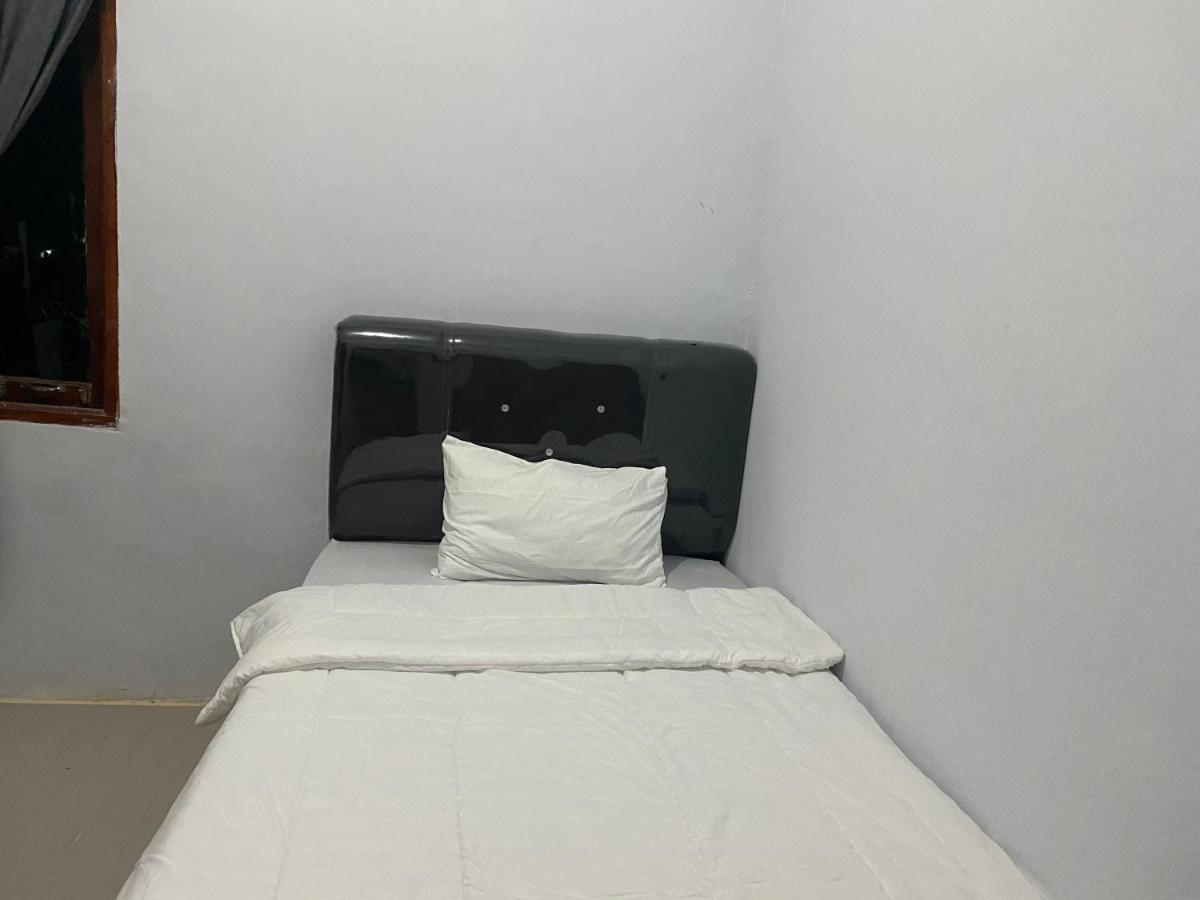 Khalisa Home Syariah بونتِياناك المظهر الخارجي الصورة